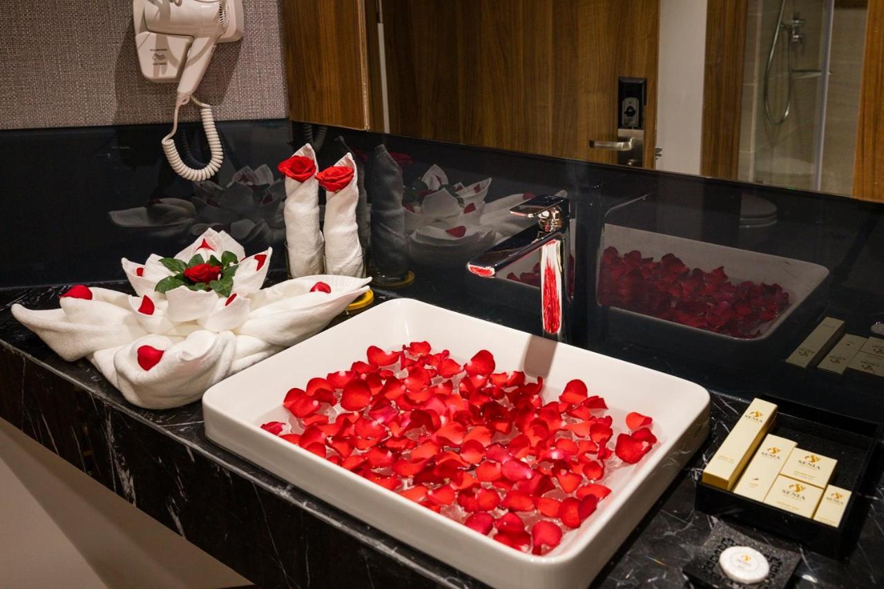 Senia Hotel Нячанг Екстер'єр фото